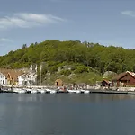 Hotell Farsund Resort 4*