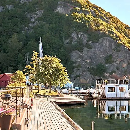 Farsund Resort فندق